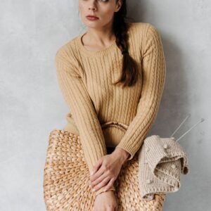 Beżowy sweter z wełną merino